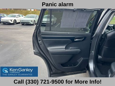 Used 2024 Toyota Highlander XLE image 47