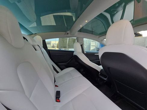 Used 2021 Tesla Model 3 Standard Range Plus image 27
