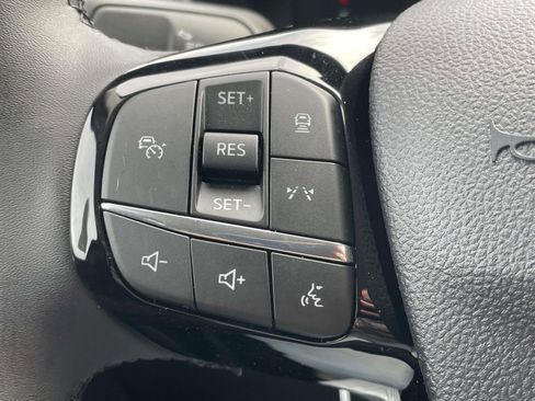 New 2026 Ford Escape SE image 17