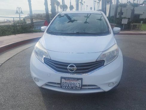 Used 2016 Nissan Versa Note SV FWD image 3