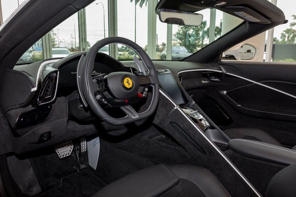 Used 2024 Ferrari Roma Spider RWD image 15