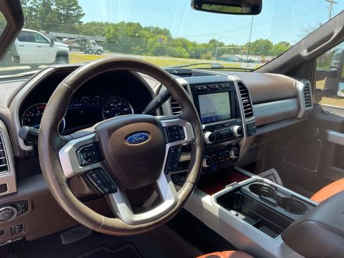Used 2020 Ford F350 King Ranch w/ King Ranch Ultimate Package AWD/4WD image 30