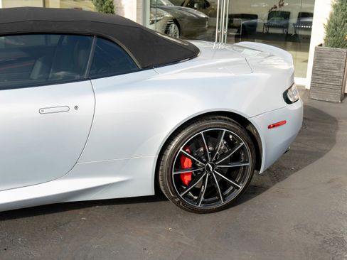 Used 2016 Aston Martin DB9 GT image 42