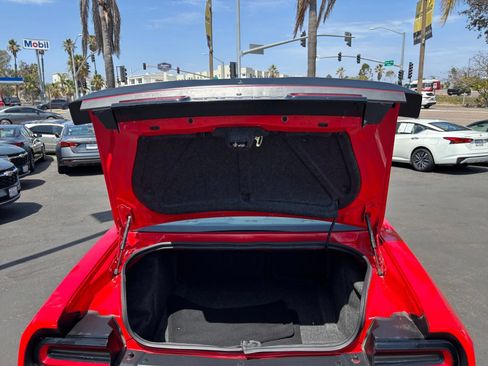 Used 2023 Dodge Challenger SXT RWD image 32