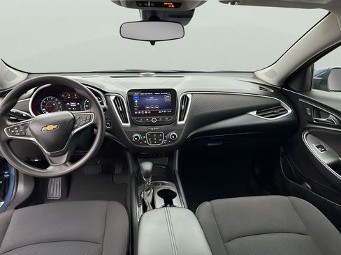 Used 2024 Chevrolet Malibu LT FWD image 11