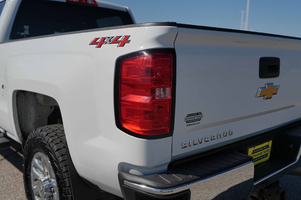 Used 2018 Chevrolet Silverado 3500 W/T w/ WT Convenience Package AWD/4WD image 9