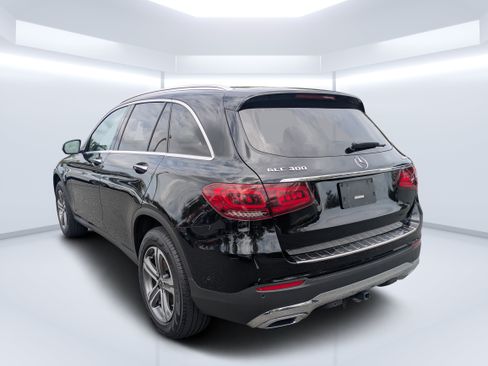 Certified 2022 Mercedes-Benz GLC 300 4MATIC image 5