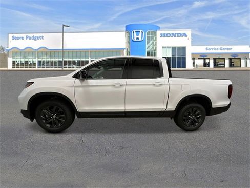 New 2026 Honda Ridgeline Sport image 2