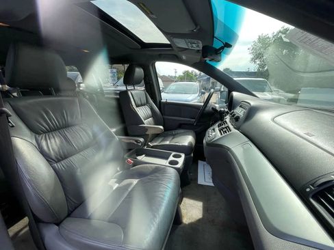 Used 2010 Honda Odyssey EX-L image 19