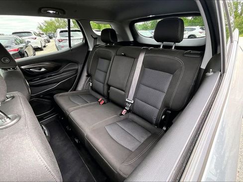 Used 2024 GMC Terrain SLE FWD image 36