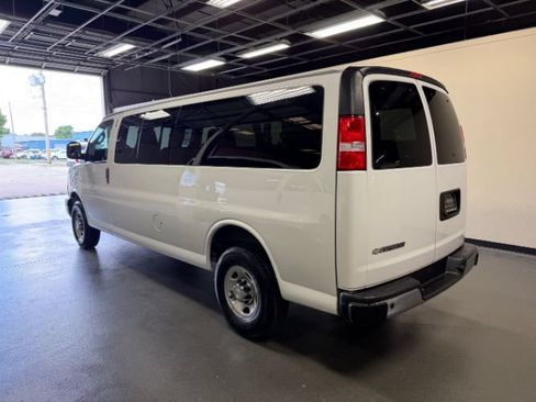 Used 2024 Chevrolet Express 3500 LT w/ LT Preferred Equipment Group RWD image 2