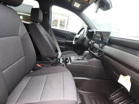 Used 2023 Chevrolet Colorado W/T RWD image 12