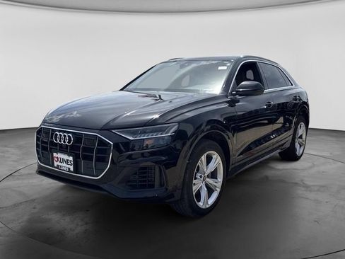 Used 2023 Audi Q8 Premium w/ Convenience Package AWD/4WD image 8