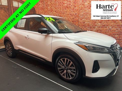 Used 2024 Nissan Kicks SR image 6