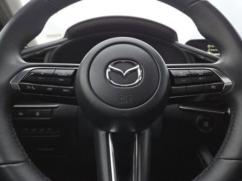 Used 2025 MAZDA MAZDA3 s image 31