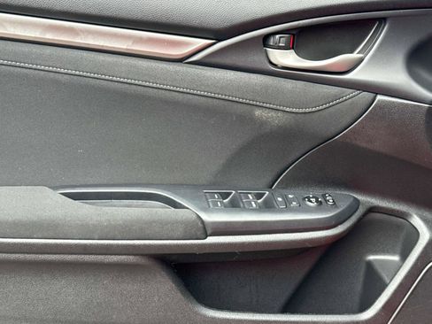 Certified 2018 Honda Civic EX image 16