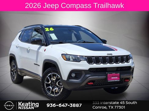 Used 2026 Jeep Compass Trailhawk AWD/4WD image 1