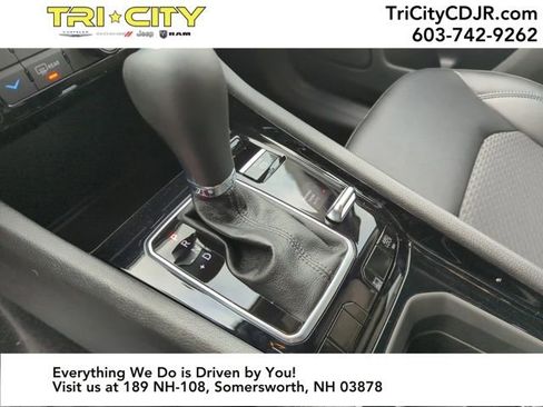 New 2026 Jeep Compass Latitude image 21