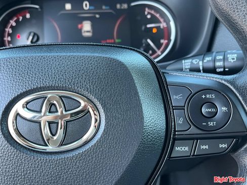 Certified 2025 Toyota RAV4 XLE AWD/4WD image 24