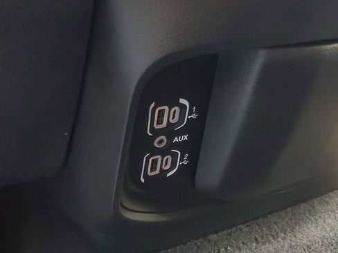 Used 2025 RAM 1500 Laramie image 26