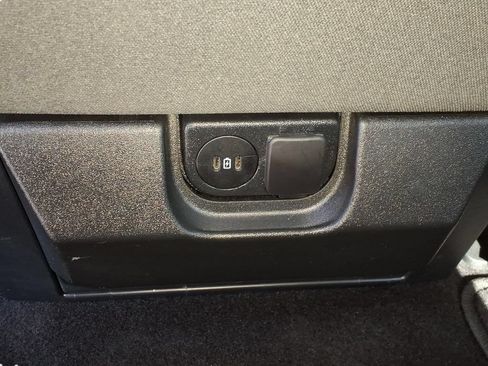 Used 2025 Ford F150 XLT w/ Equipment Group 301A Standard AWD/4WD image 21