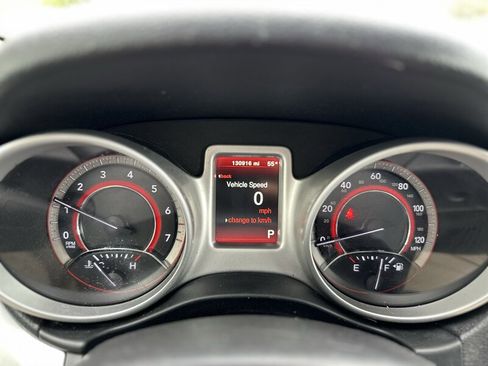 Used 2018 Dodge Journey SE FWD image 19