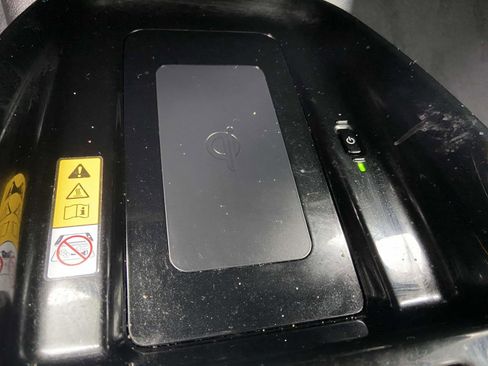 Used 2019 Toyota Prius Limited image 18