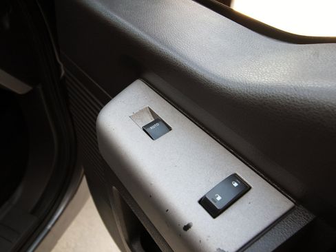 Used 2014 Ford F350 Lariat w/ Lariat Ultimate Package image 39