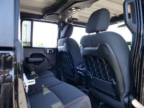 Used 2023 Jeep Gladiator Mojave w/ Cold Weather Group AWD/4WD image 44