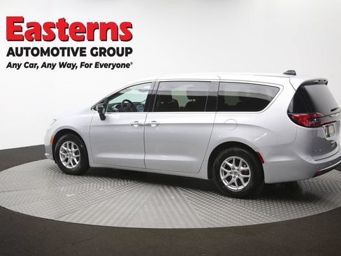 Used 2024 Chrysler Pacifica Touring-L FWD image 64