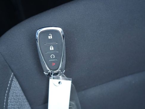 Used 2023 Chevrolet TrailBlazer LT AWD/4WD image 35