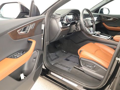 Certified 2025 Audi Q8 Prestige w/ Prestige Package image 14