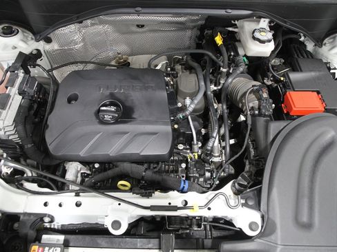 Certified 2022 Buick Encore GX Preferred w/ Cold Weather Comfort Package image 20