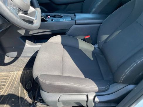 Used 2023 Nissan Rogue S FWD image 18