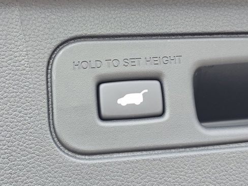 New 2025 Honda Pilot Touring image 26