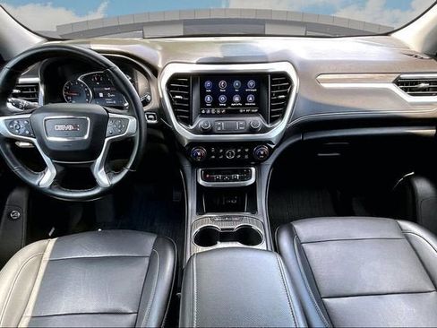 Used 2023 GMC Acadia SLT w/ Preferred Package AWD/4WD image 15
