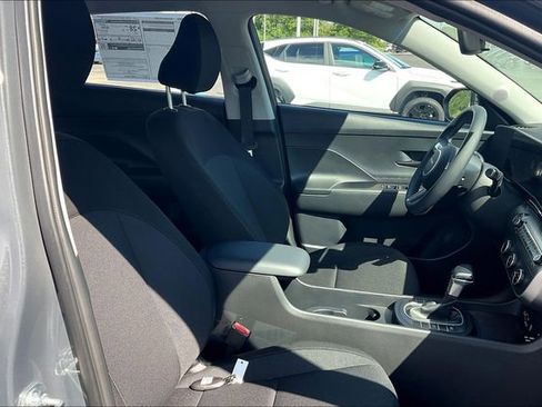New 2026 Hyundai Kona SE image 29