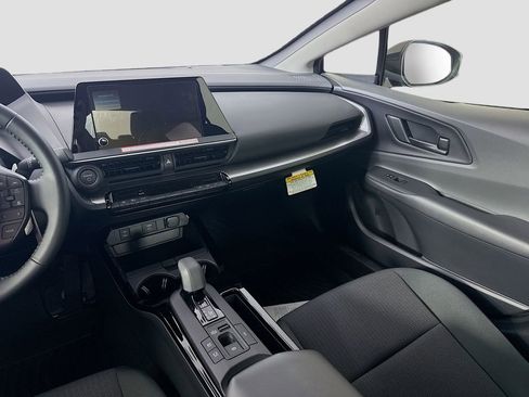Used 2026 Toyota Prius LE FWD image 16