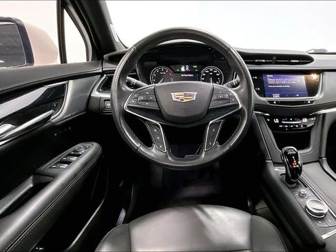 Used 2023 Cadillac XT5 Premium Luxury FWD image 6