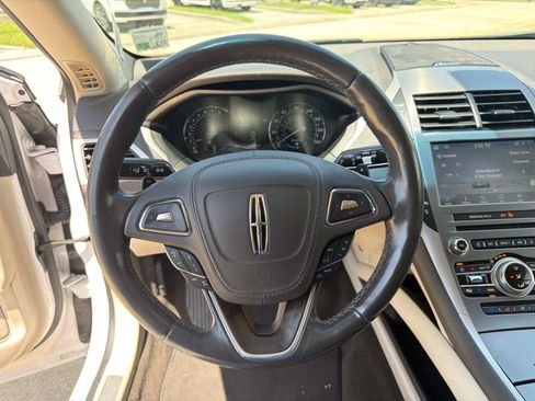 Used 2020 Lincoln MKZ Reserve w/ Monochromatic Package FWD image 23