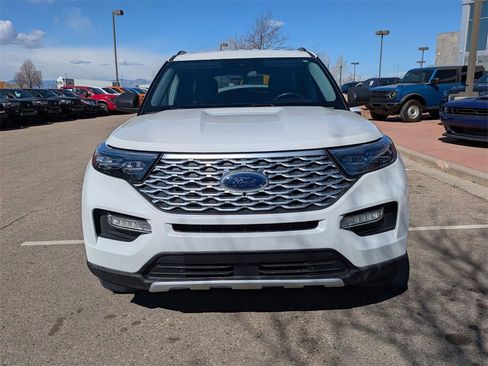 Used 2022 Ford Explorer XLT w/ Equipment Group 202A image 9