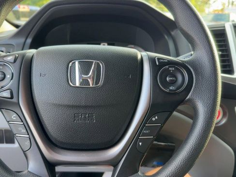 Used 2017 Honda Pilot EX image 21