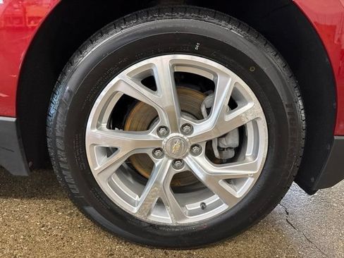 Used 2018 Chevrolet Equinox LT AWD/4WD image 10