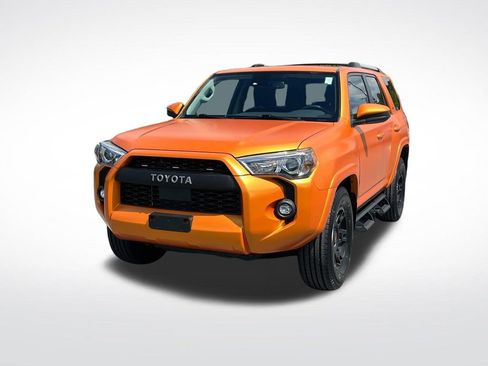 Used 2022 Toyota 4Runner SR5 image 8