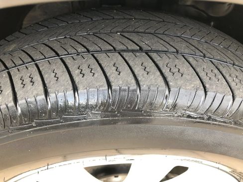 Used 2019 Kia Sorento AWD V6 image 10