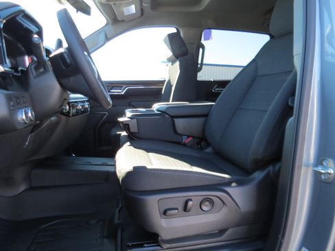 Used 2025 GMC Sierra 1500 Elevation w/ LPO, Elevation Black Package image 17