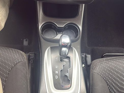 Used 2020 Dodge Journey SE image 23