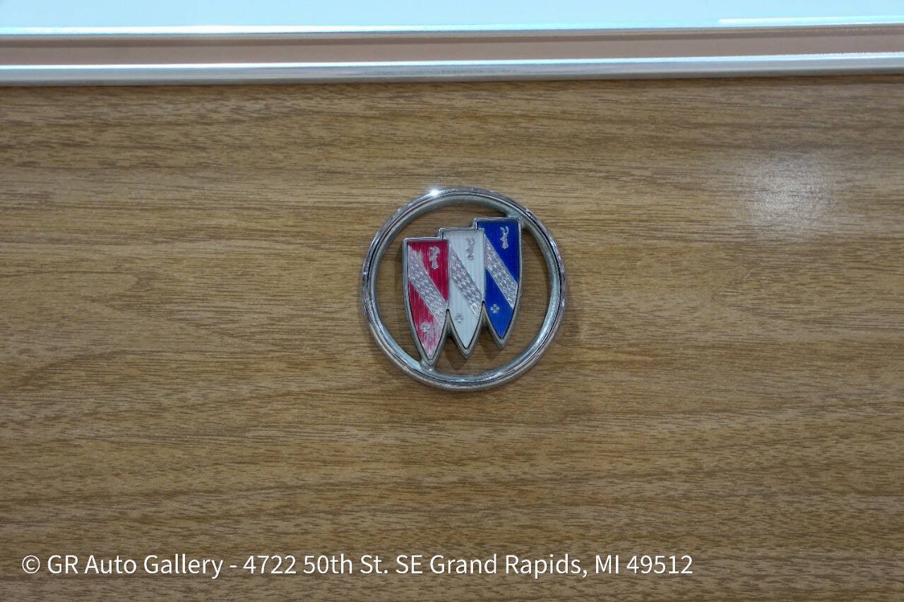 Used 1988 Buick Le Sabre Estate RWD image 23