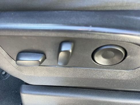 Used 2024 Chevrolet Silverado 2500 LT image 4