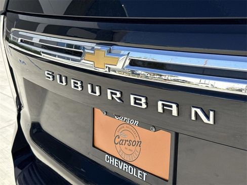 Used 2024 Chevrolet Suburban LS image 28